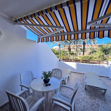 Seafront New Modern Apartment