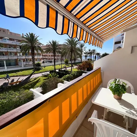 Seafront New Modern Apartment *